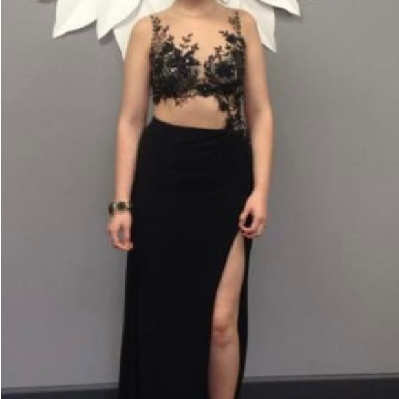 Prom dress - Picture 3 of 3